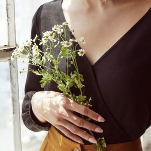 VETTA Capsule Gathered Sleeve Wrap Top